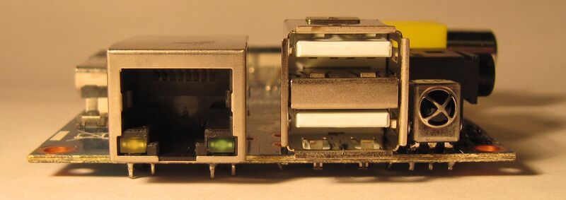 File:Lemaker BananaPI side3.jpg